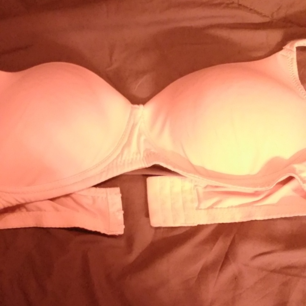 38D - Picture 2 of 4